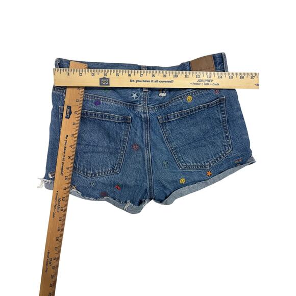 American Eagle 90s Boyfriend Shorts Sz 4 Denim Cutoff Multi Embroidered Icons - Picture 6 of 9